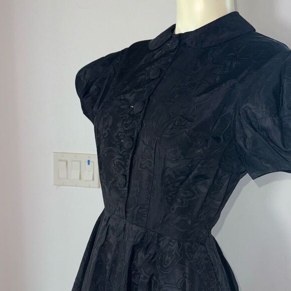 Authentic 1930s–1940s Handmade Black Jacquard Puff-Sleeve Dress - Picture 9 of 15